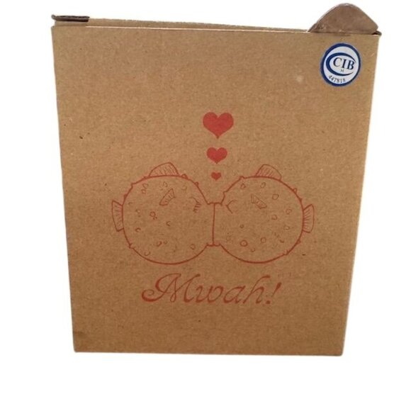 Ceramic Snowman Couple Salt & Pepper Shaker Set With Festive Details - Picture 15 of 16